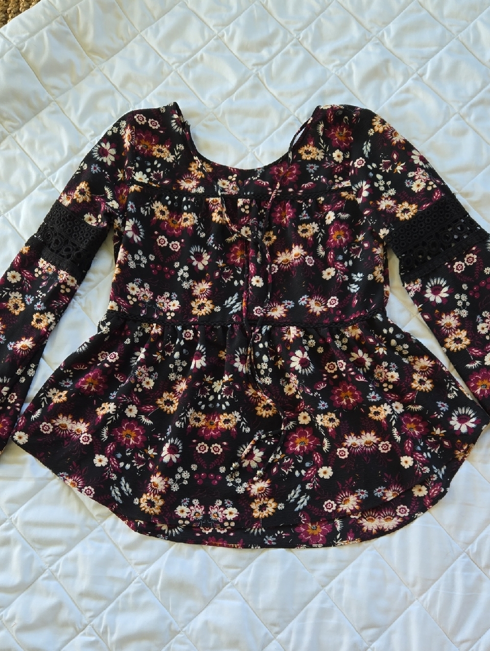 Women’s Black Floral Peasant Top